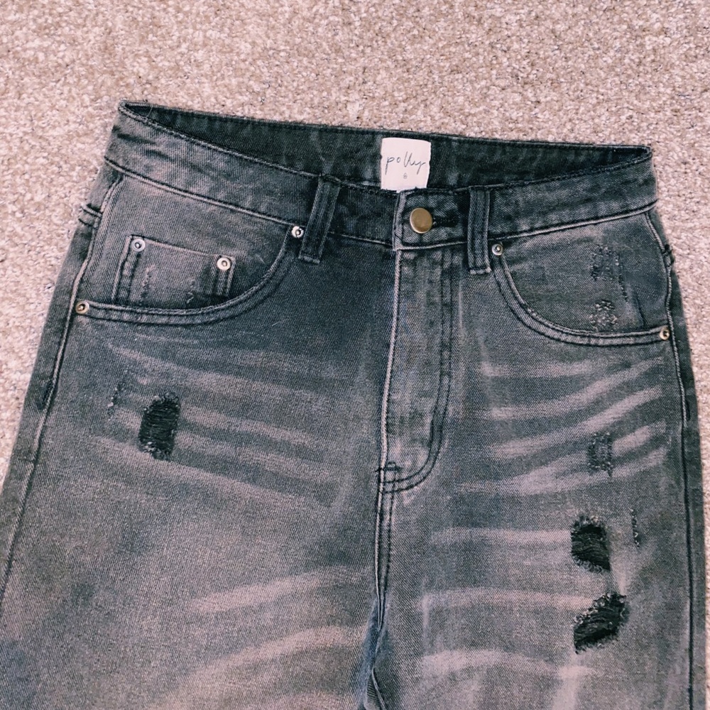 BLACK RIPPED MOM JEAN - Picture 6 of 6